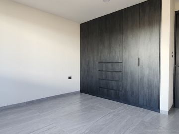 CASA EN VENTA EN LOMAS DE ANGELÓPOLIS