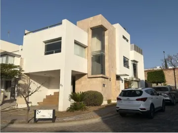 CASA EN VENTA PARQUE CASTELLANA LOMAS DE ANGELOPOLIS