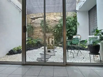 Casa en Venta o Renta Vista Hermosa | 3 Niveles | Jardín y Vista Panorámica