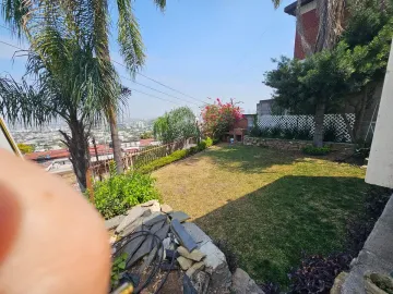 Casa en Venta o Renta Vista Hermosa | 3 Niveles | Jardín y Vista Panorámica