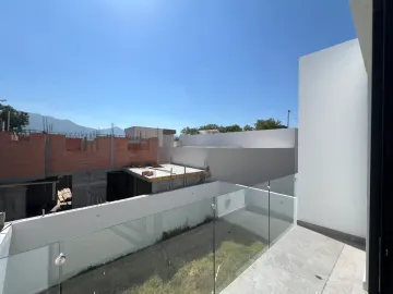 CASA EN VENTA PEDREGAL DEL HUAJUCO ZONA CARRETERA NACIONAL MONTERREY