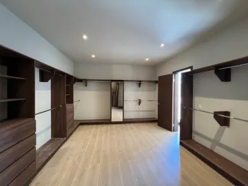 CASA EN VENTA PEDREGAL DEL HUAJUCO ZONA CARRETERA NACIONAL MONTERREY