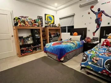 Residencia de Lujo en Valle Poniente