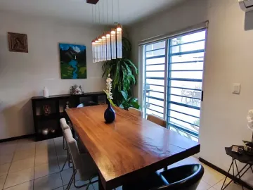 Casa en Venta en Santa Catarina