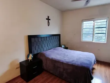 Casa en Venta en Santa Catarina