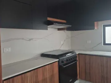 CASA EN VENTA LOMAS DE ANGELOPOLIS II PARQUE SAN MARINO