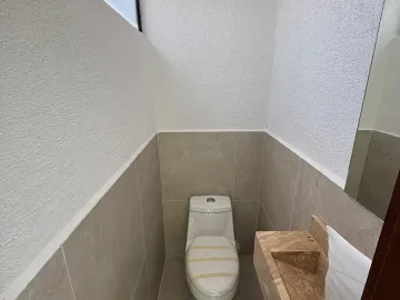 VENTA CASA EN LA CEMENTERA