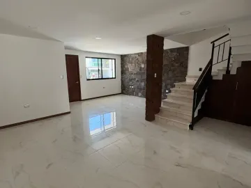 VENTA CASA EN LA CEMENTERA