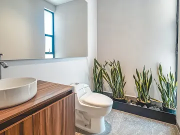 CASA EN VENTA CON SALA A DOBLE ALTURA EN LOMAS DE ANGELÓPOLIS III