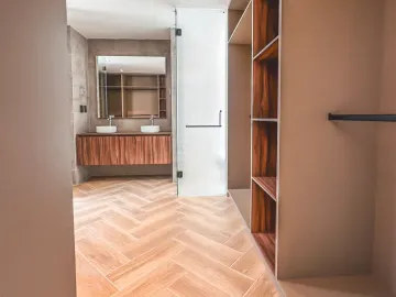 CASA EN VENTA CON SALA A DOBLE ALTURA EN LOMAS DE ANGELÓPOLIS III