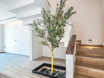 CASA EN VENTA CON SALA A DOBLE ALTURA EN LOMAS DE ANGELÓPOLIS III