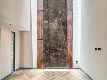 CASA EN VENTA CON SALA A DOBLE ALTURA EN LOMAS DE ANGELÓPOLIS III