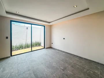 CASA EN VENTA CON SALA A DOBLE ALTURA EN LOMAS DE ANGELÓPOLIS III