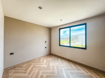 CASA EN VENTA CON SALA A DOBLE ALTURA EN LOMAS DE ANGELÓPOLIS III