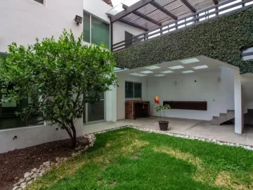 Casa en Lomas de Angelópolis I, Fracc Valle Real , en Venta $4,490,000 a unos pasos de Chedraui