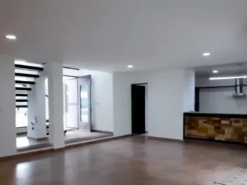 Casa en Lomas de Angelópolis I, Fracc Valle Real , en Venta $4,490,000 a unos pasos de Chedraui