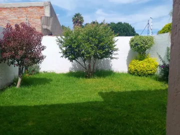 AMPLIA CASA A LA CALLE CON JARDIN CERCA A LA RECTA EN MOMOXPAN