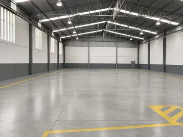 Infraestructura industrial con oficinas corporativas, lista para operación inmediata.