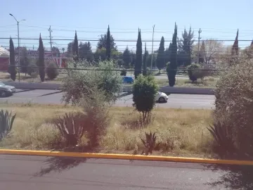 Infraestructura industrial con oficinas corporativas, lista para operación inmediata.