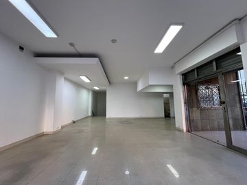 En venta Local comercial, centro de Medellín