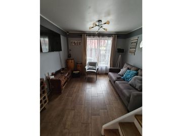 VENDO CASA 3D 2B 3E EN VILLA ALEMANA