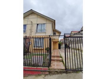 VENDO CASA 3D 2B 3E EN VILLA ALEMANA