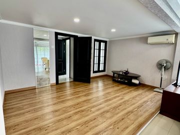 DIJUAL RUMAH AMERICAN CLASSIC MODERN 3LT 4KT CITRALAND SEMI FURNISH