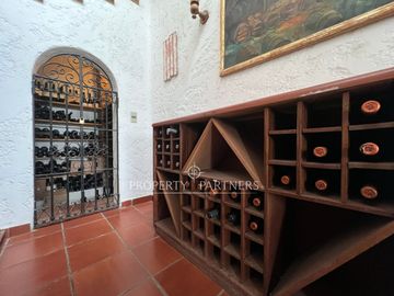 Exclusiva propiedad con vista panorámica al mar y humedal – Santo Domingo