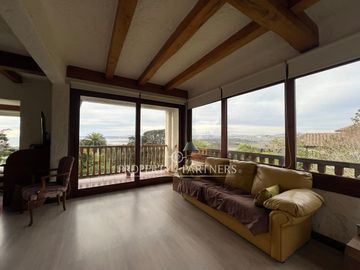 Exclusiva propiedad con vista panorámica al mar y humedal – Santo Domingo