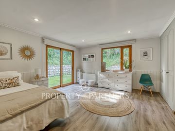 Excelente casa  con gran jardín en Huinganal