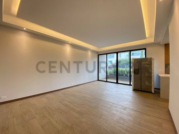 Renta Departamento por estrenar Urb. exclusiva Cumbaya sector Colegio Aleman
