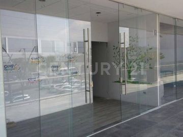 Renta de Local Comercial en Plaza Pabellón Las Torres, Boulevard Las Torres