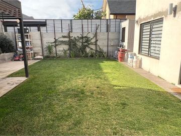 SE VENDE  CASA EN CONDOMINIO