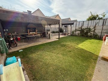 SE VENDE  CASA EN CONDOMINIO