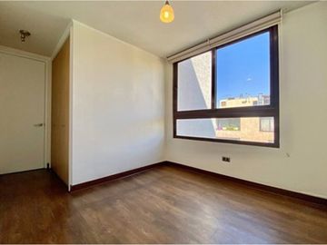 4 dormitorios y vista despejada Las Condes