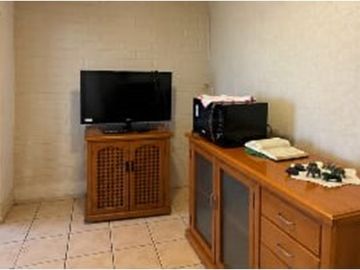 ¡Casa en Coronel: Tranquilidad y Comodidad!