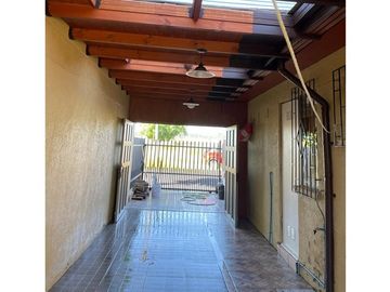 ¡Casa en Coronel: Tranquilidad y Comodidad!