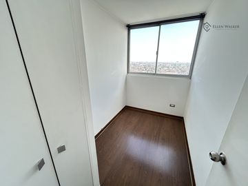 Fernandez Albano 161, La Cisterna; Metro El Parrón