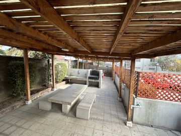 Fernandez Albano 161, La Cisterna; Metro El Parrón
