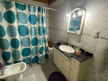 Dos quintas en un lote - VENTA - Inversion- Multifamiliar- 20 de Junio