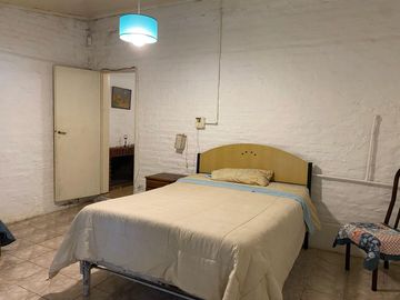 Dos quintas en un lote - VENTA - Inversion- Multifamiliar- 20 de Junio