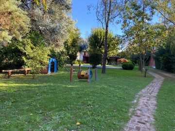 Dos quintas en un lote - VENTA - Inversion- Multifamiliar- 20 de Junio