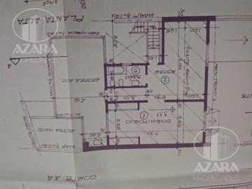 Casa 4 ambientes sobre lote de 10 x 30  con psiscina en Venta