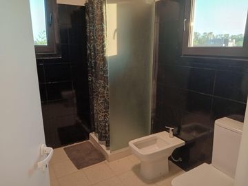 Casa de 4 ambientes en Alquiler Anual en Medal Country Club, Pilar. GBA Norte
