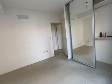 Divino 3 Amb Fte Gr Balcon corr Todo Fte Coc Lav Ind 3 Añ Blvd Mendoza, sbte AP Prof