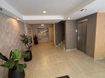 Divino 3 Amb Fte Gr Balcon corr Todo Fte Coc Lav Ind 3 Añ Blvd Mendoza, sbte AP Prof