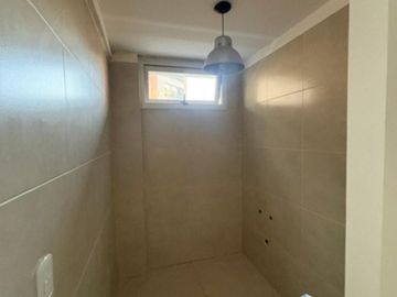 Divino 3 Amb Fte Gr Balcon corr Todo Fte Coc Lav Ind 3 Añ Blvd Mendoza, sbte AP Prof