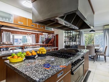 Casa en venta en Country Banco Provincia 100