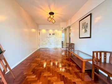 Venta Departamento 3 ambientes con Balcon al frente, Lavadero y Toilette en Recoleta