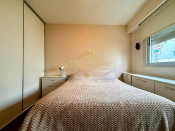 Venta Departamento 3 ambientes con Balcon al frente, Lavadero y Toilette en Recoleta